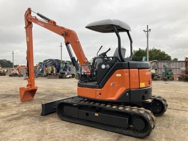 MINI EXCAVATOR — Auction (lot 8461-546)
