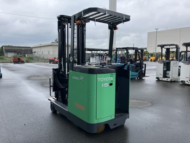 Reach Forklift — Auction (lot 8461-55004)