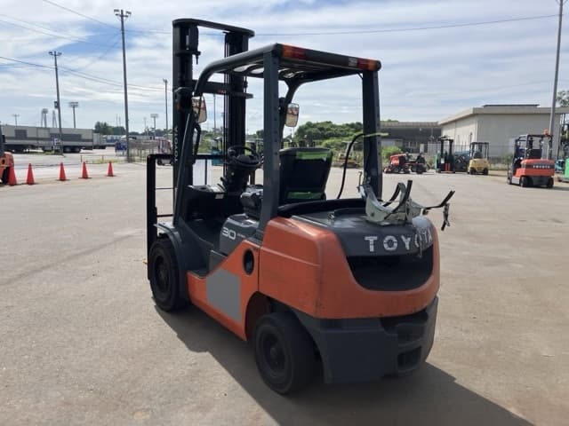 Forklift — Auction (lot 8461-55007)