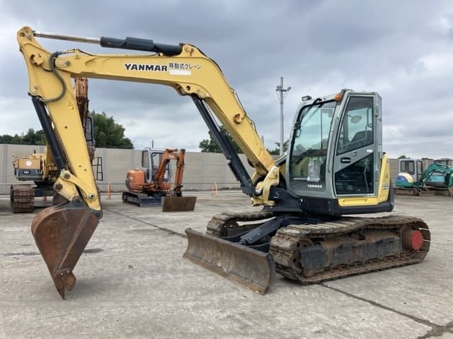 EXCAVATOR — Auction (lot 8461-551)