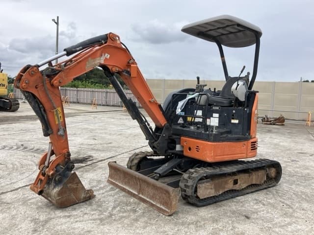 MINI EXCAVATOR — Auction (lot 8461-555)