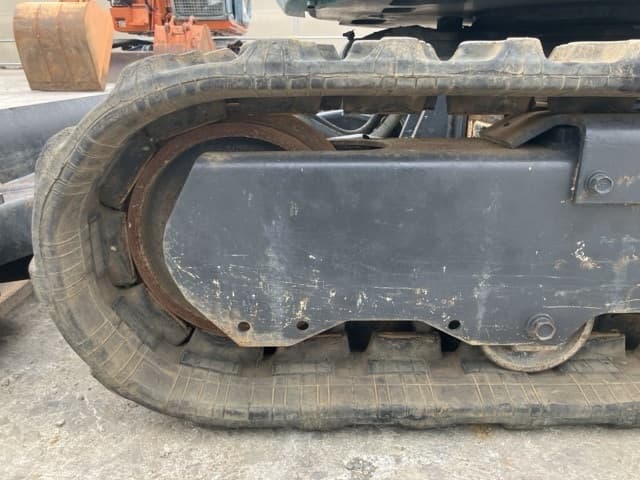 MINI EXCAVATOR — Auction (lot 8461-560)