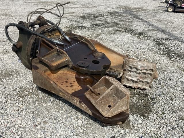 Crusher — Auction (lot 8461-56008)