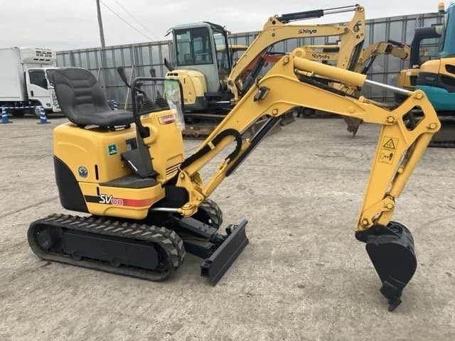 MINI EXCAVATOR — Auction (lot 8461-562)