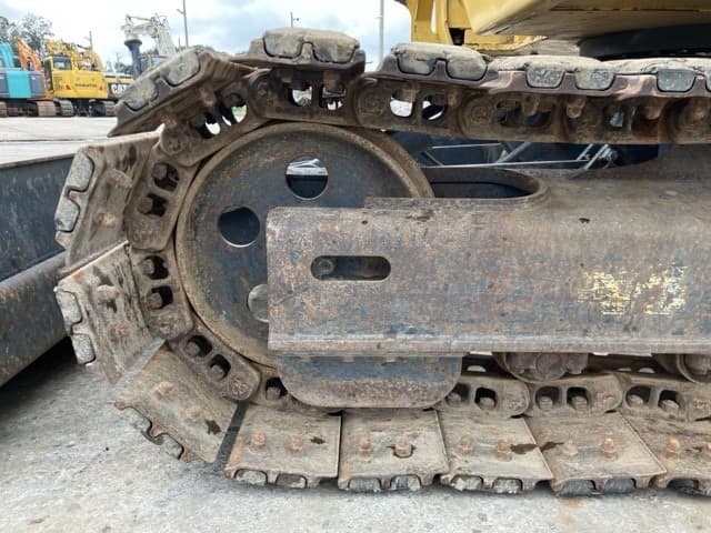 EXCAVATOR — Auction (lot 8461-565)