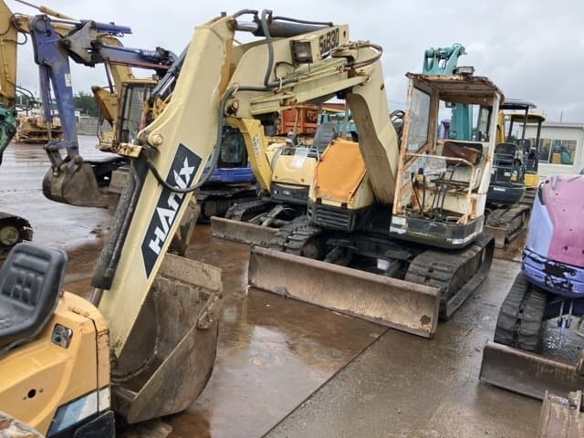 MINI EXCAVATOR — Auction (lot 8461-567)