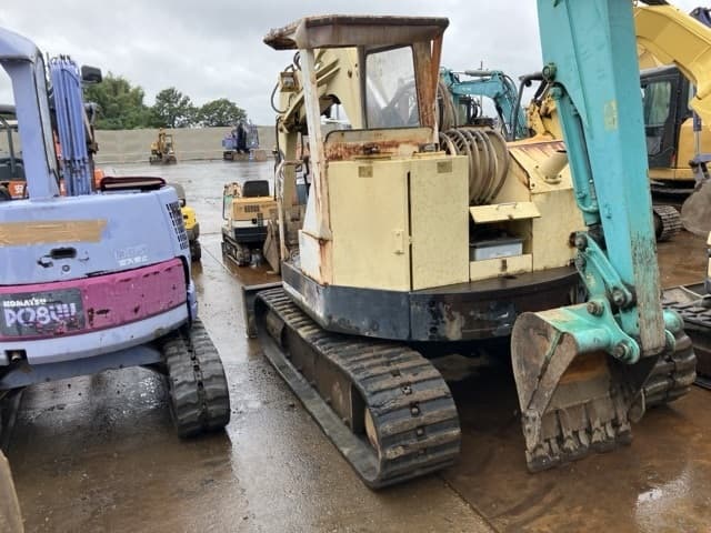 MINI EXCAVATOR — Auction (lot 8461-567)
