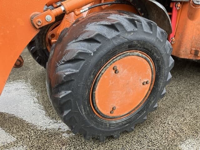 MINI WHEEL LOADER — Auction (lot 8461-568)