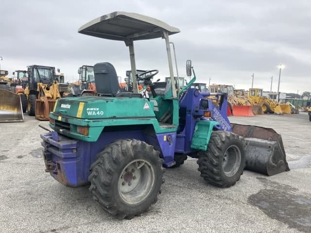 MINI WHEEL LOADER — Auction (lot 8461-57)