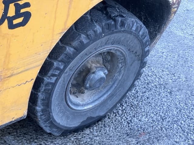 Forklift — Auction (lot 8461-5802)
