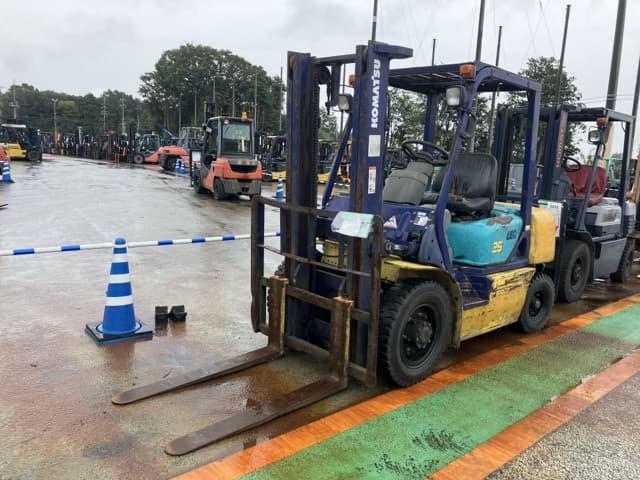 Forklift — Auction (lot 8461-5806)