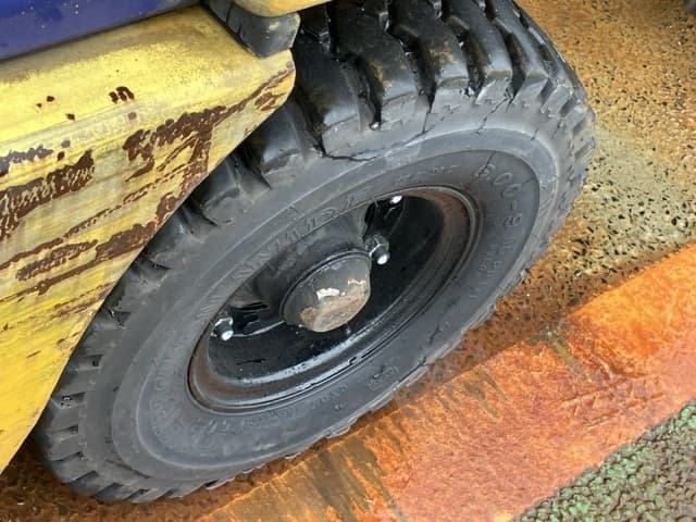 Forklift — Auction (lot 8461-5806)