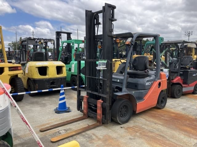 Forklift — Auction (lot 8461-5809)