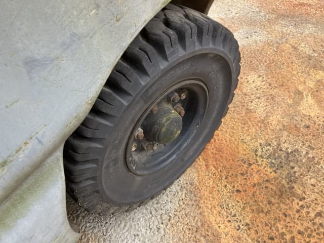 Forklift — Auction (lot 8461-5811)