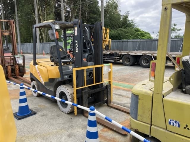 Forklift — Auction (lot 8461-5812)