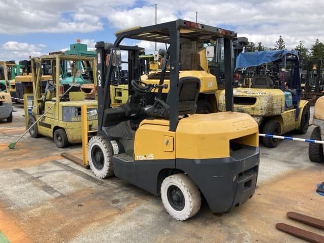 Forklift — Auction (lot 8461-5812)