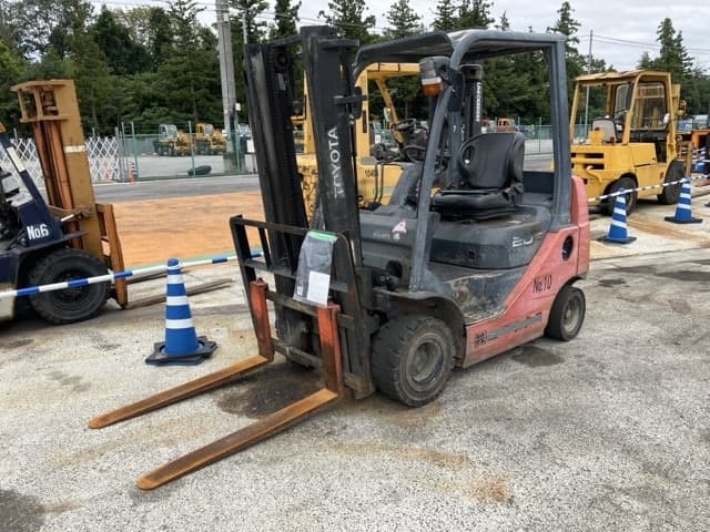 Forklift — Auction (lot 8461-5815)