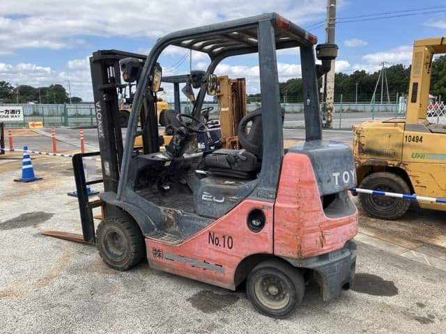 Forklift — Auction (lot 8461-5815)