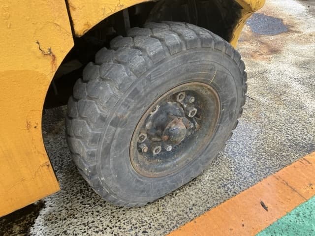 Forklift — Auction (lot 8461-5818)