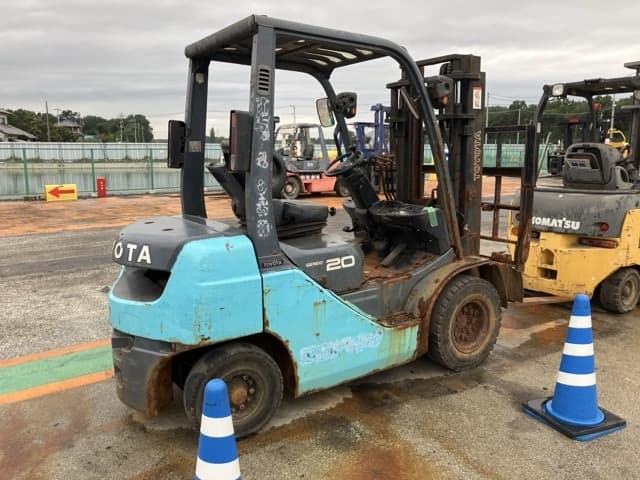 Forklift — Auction (lot 8461-5822)