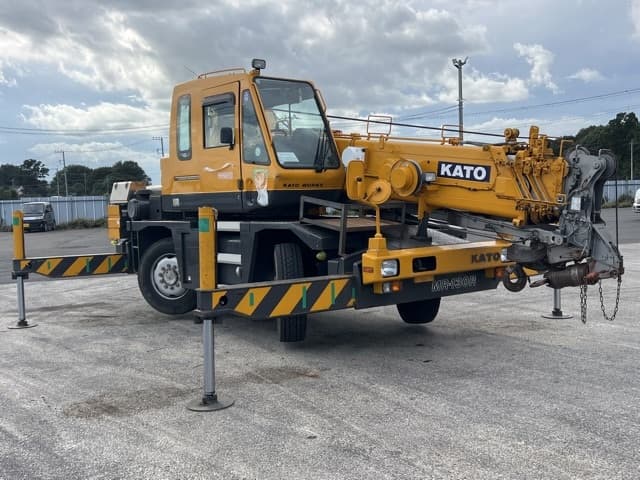 Rough Terrain Crane — Auction (lot 8461-60)