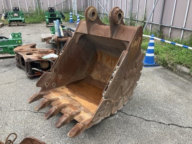 CONSTRUCTION BUCKET — Auction (lot 8461-6007)
