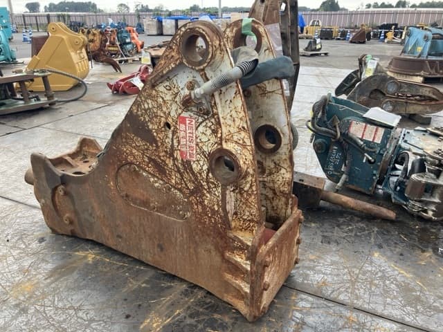 BREAKER — Auction (lot 8461-6016)