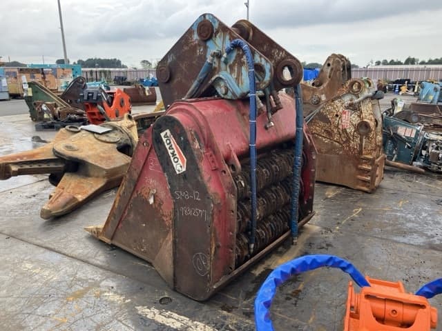 BUCKET CRUSHER — Auction (lot 8461-6017)