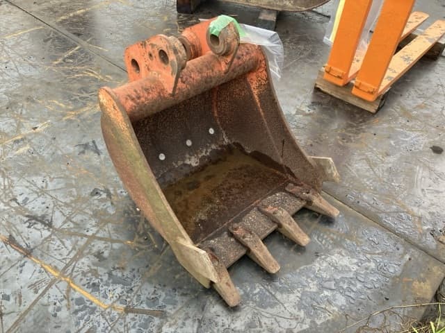 CONSTRUCTION BUCKET — Auction (lot 8461-6018)