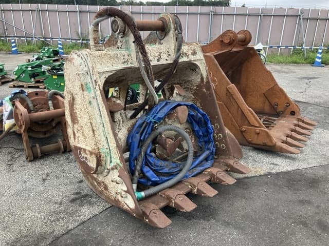 HYDRAULIC MIXING BUCKET — Auction (lot 8461-6021)