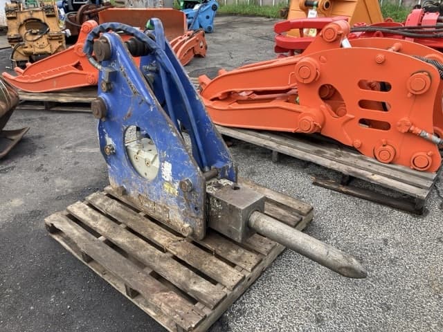 BREAKER — Auction (lot 8461-6026)