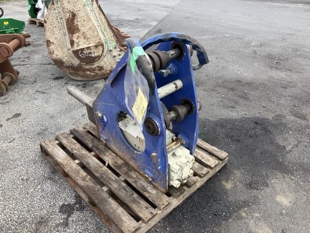 BREAKER — Auction (lot 8461-6026)
