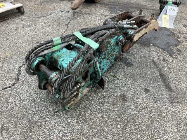 ROTATING HYDRAULIC FORK — Auction (lot 8461-6027)