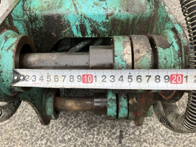ROTATING HYDRAULIC FORK — Auction (lot 8461-6027)