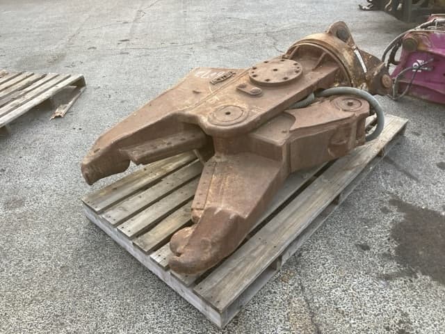 CUTTER — Auction (lot 8461-6072)