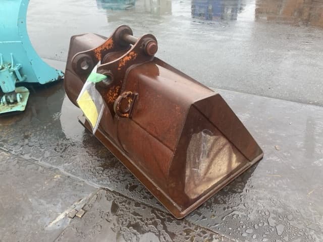 SLOPE BUCKET — Auction (lot 8461-6081)