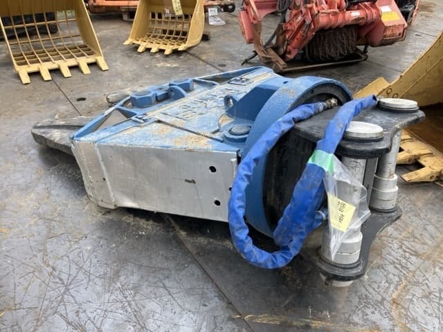 CUTTER — Auction (lot 8461-6098)