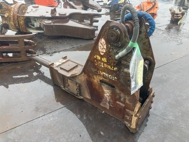 BREAKER — Auction (lot 8461-6102)