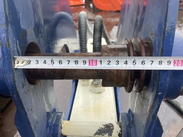 BREAKER — Auction (lot 8461-6105)