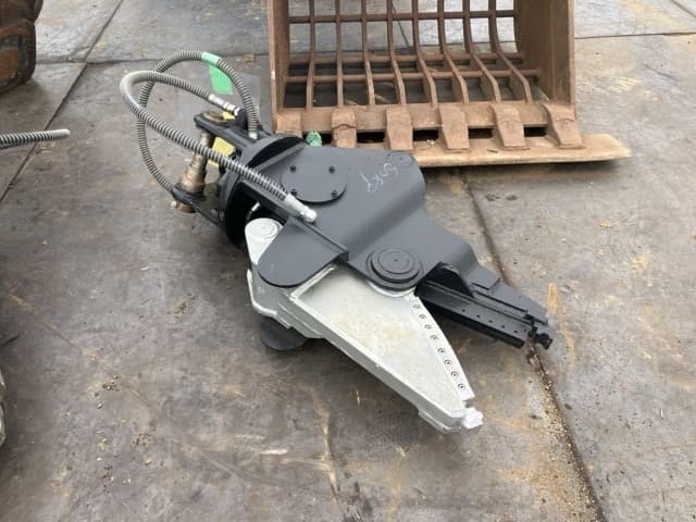 CUTTER — Auction (lot 8461-6112)