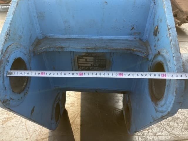 CONCRETE PULVERIZER — Auction (lot 8461-6116)