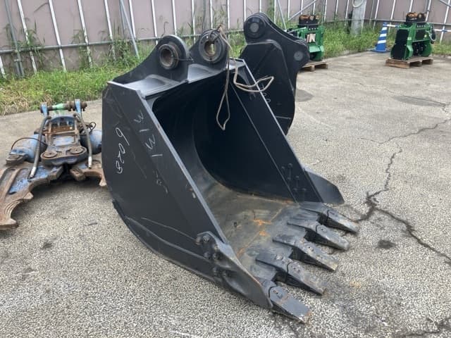 CONSTRUCTION BUCKET — Auction (lot 8461-6122)