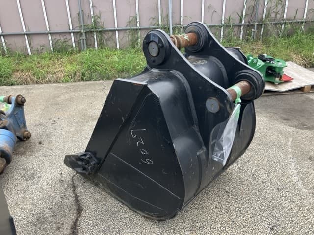 CONSTRUCTION BUCKET — Auction (lot 8461-6123)