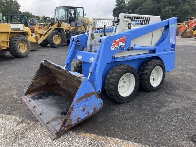 SKID STEER LOADER — Auction (lot 8461-62)