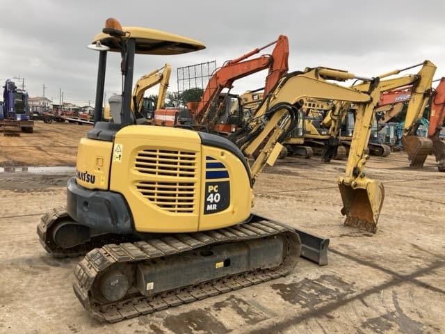 MINI EXCAVATOR — Auction (lot 8461-65)