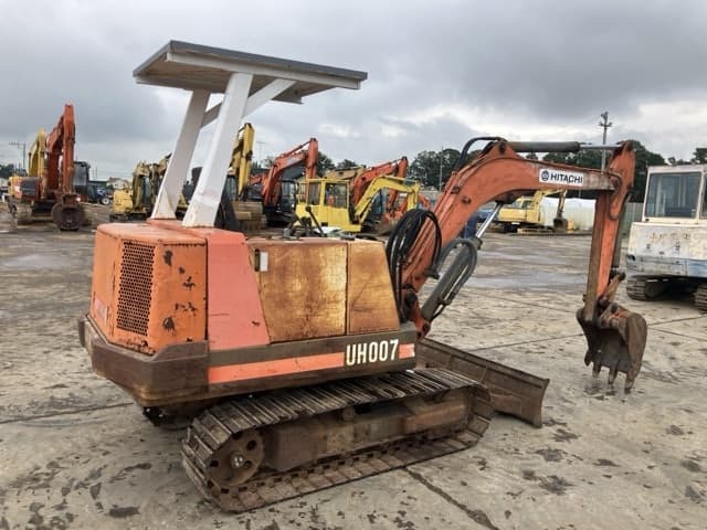 MINI EXCAVATOR — Auction (lot 8461-67)