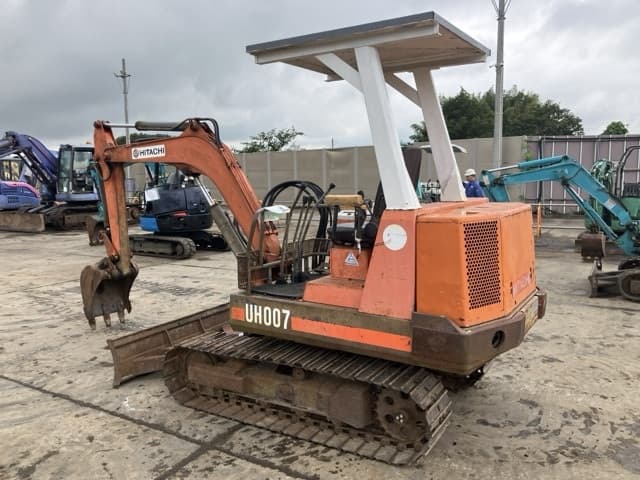 MINI EXCAVATOR — Auction (lot 8461-67)