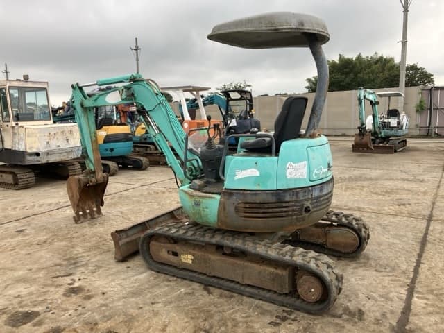 MINI EXCAVATOR — Auction (lot 8461-68)