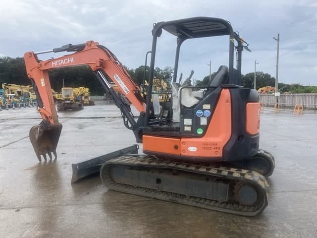 MINI EXCAVATOR — Auction (lot 8461-7)