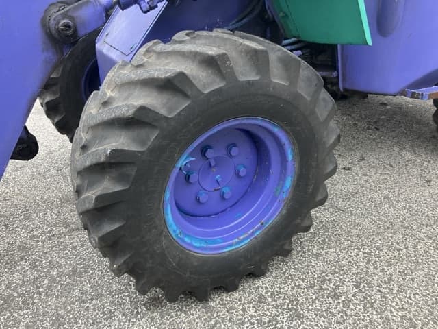 MINI WHEEL LOADER — Auction (lot 8461-70)